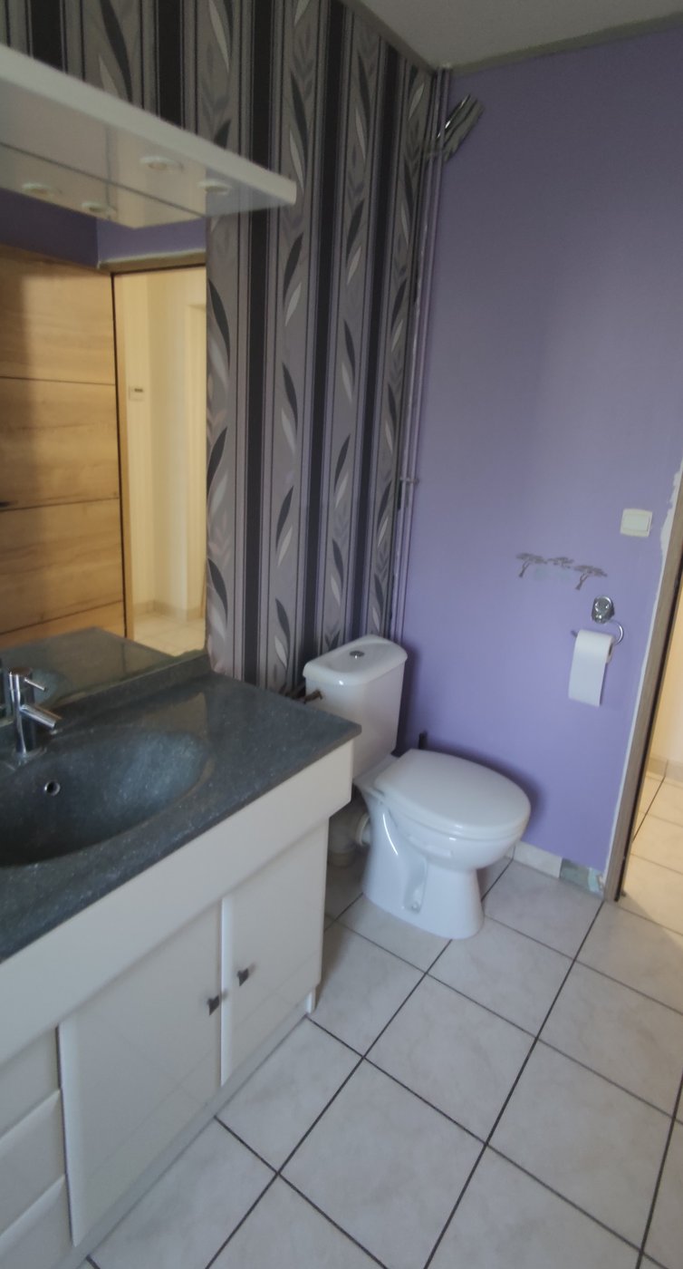 Pièce avant rénovation — projet salle de bain et dressing